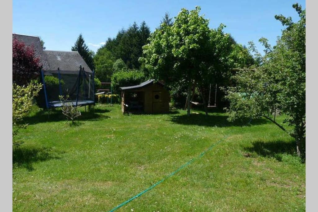 La Grange De Salvaneix Gite Pour 15 Personnes 7 Chambres Avec 6 Sdb-6Wc Sarran Экстерьер фото