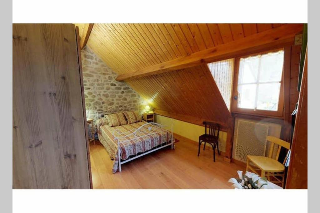La Grange De Salvaneix Gite Pour 15 Personnes 7 Chambres Avec 6 Sdb-6Wc Sarran Экстерьер фото