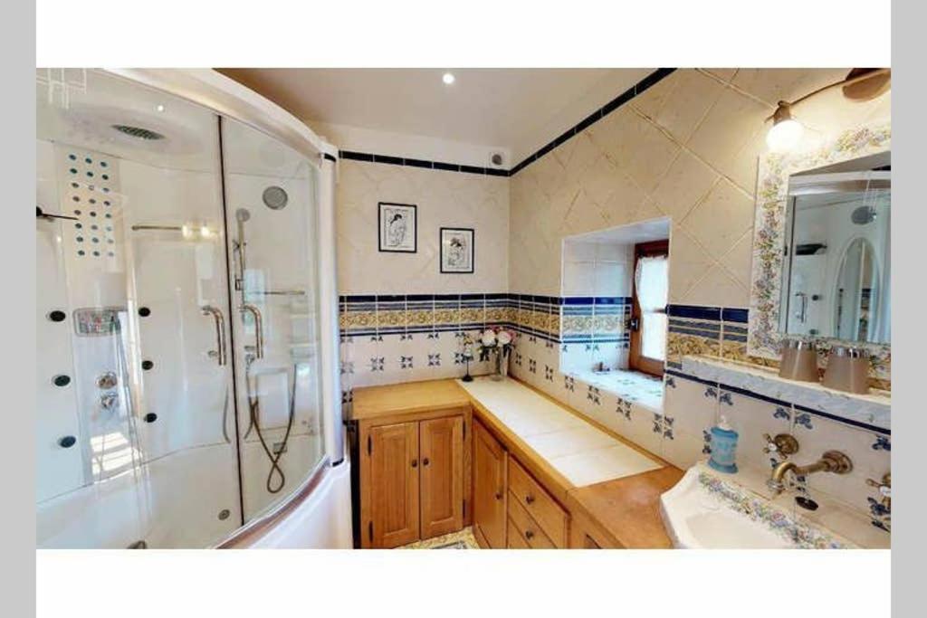 La Grange De Salvaneix Gite Pour 15 Personnes 7 Chambres Avec 6 Sdb-6Wc Sarran Экстерьер фото