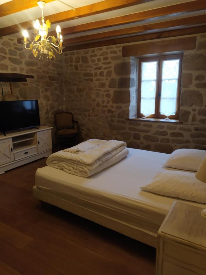 La Grange De Salvaneix Gite Pour 15 Personnes 7 Chambres Avec 6 Sdb-6Wc Sarran Экстерьер фото